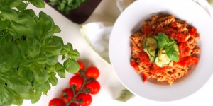 Beitragsbild des Blogbeitrags Pasta Arrabiata mit Basilikum 