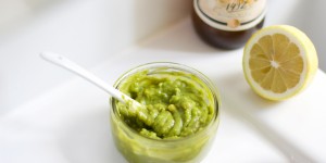 Beitragsbild des Blogbeitrags Beauty-DIY: Bier-Avocado-Maske gegen trockene Haut