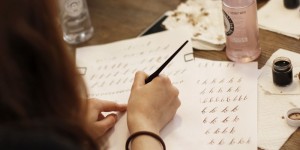 Beitragsbild des Blogbeitrags Save the Date: Kalligraphie Einsteigerkurs im April