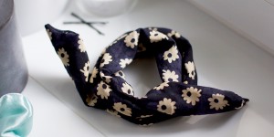 Beitragsbild des Blogbeitrags DIY: Haarband mit Draht