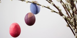 Beitragsbild des Blogbeitrags DIY: Ostereier mit Aquarellfarben färben