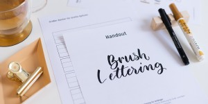 Beitragsbild des Blogbeitrags Neu: Unser erster Onlinekurs ist da – Brush Lettering für Anfänger