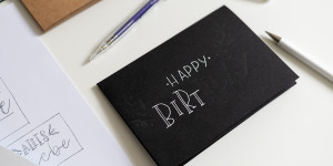 Beitragsbild des Blogbeitrags Feature: Neues Hand Lettering Craft Kit für Anfänger