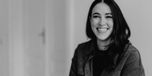 Beitragsbild des Blogbeitrags Interview mit Julia Weithaler — Gründerin von To Be Honest Design Studio