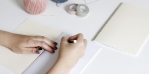Beitragsbild des Blogbeitrags DIY: Notizhefte binden