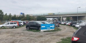 Beitragsbild des Blogbeitrags Das Fernweh ruft: Ab zum Flughafen! Das Auto bleibt beim Parktiger