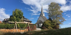 Beitragsbild des Blogbeitrags Schaukelweg Reifnitz – eine schöne Wanderung am Wörthersee 