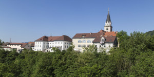 Beitragsbild des Blogbeitrags Kulinarik-Trip nach Kranj: Wo Krainer Würstel längst nicht alles sind