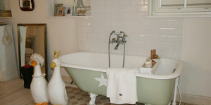 Beitragsbild des Blogbeitrags Ein schönes Zuhause für Vielreisende: Tipps für Ruheoasen und Reiseerinnerungen