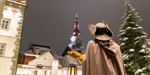Beitragsbild des Blogbeitrags Klagenfurts Sehenswürdigkeiten: Unterwegs mit dem Nachtwächter 