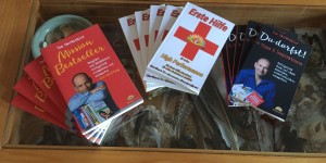 Beitragsbild des Blogbeitrags Lohnt es sich ein Buch zu schreiben?– Folge 99