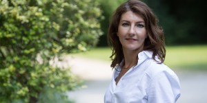 Beitragsbild des Blogbeitrags Von Romanautorinnen lernen – Monika Pfundmeier – Folge 182