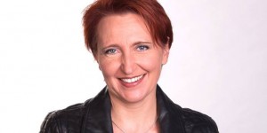 Beitragsbild des Blogbeitrags Introvertiert sein und Buch schreiben – mit Natalie Schnack Folge 53 DBT