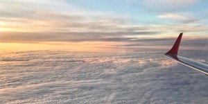 Beitragsbild des Blogbeitrags Transform your journey – flying high with Sennheiser
