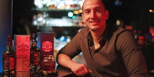 Beitragsbild des Blogbeitrags Chivas Bartender’s Chapter – Darwins Bar, Salzburg Chivas Regal whisky