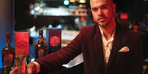 Beitragsbild des Blogbeitrags Interview Alexander Knoll, Katze Katze in Graz, Austria Chivas Regal whisky