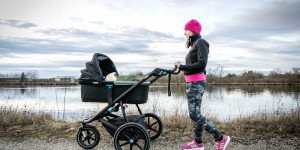 Beitragsbild des Blogbeitrags Thule Laufbuggy – der Urban Glide II für Triathleten und Läufer 