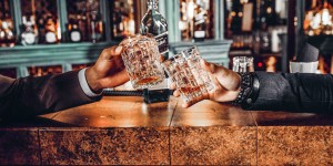 Beitragsbild des Blogbeitrags Johnnie Walker Blue Label: Mit dem Alter kommt die Weisheit 