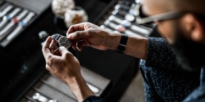 Beitragsbild des Blogbeitrags Hollywood-Feeling: NOMOS Glashütte und Wempe präsentieren die Aqua Serie in Madrid 