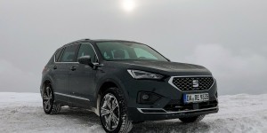 Beitragsbild des Blogbeitrags Field-Test: Stilsicher durch den Schnee mit dem Seat Tarraco 