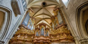 Beitragsbild des Blogbeitrags die Orgel in der Wiener Augustinerkirche 