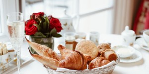 Beitragsbild des Blogbeitrags Breakfast at Le Bristol Paris