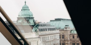 Beitragsbild des Blogbeitrags Vienna Opera Ball with Swarovski