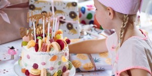 Beitragsbild des Blogbeitrags Torte und Deko zum sechsten Geburtstag 
