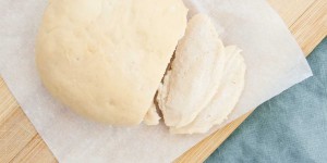 Beitragsbild des Blogbeitrags Vegan Cashew Mozzarella