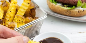 Beitragsbild des Blogbeitrags Homemade Crinkle Cut Fries
