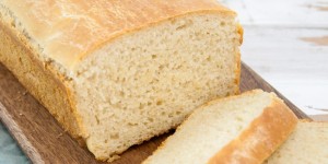 Beitragsbild des Blogbeitrags Vegan Sandwich Bread