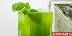 Beitragsbild des Blogbeitrags Gin Basil Smash