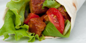 Beitragsbild des Blogbeitrags BBQ Tempeh Wrap 