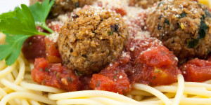 Beitragsbild des Blogbeitrags Vegan TVP Meatballs 