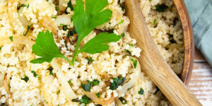 Beitragsbild des Blogbeitrags Simple Onion Couscous