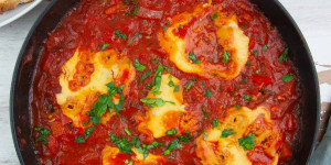 Beitragsbild des Blogbeitrags Vegan Shakshuka 