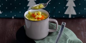 Beitragsbild des Blogbeitrags Vegane Lauch-Erdäpfelsuppe 