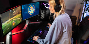 Beitragsbild des Blogbeitrags Erfolgreiche Weltpremiere für Red Bull pLANet Oneline