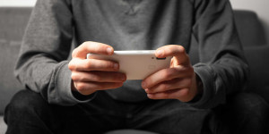 Beitragsbild des Blogbeitrags 5 beliebte Spiele-Apps für iPhone und Android 2021