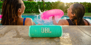 Beitragsbild des Blogbeitrags JBL Flip 6 Bluetooth-Lautsprecher im Test