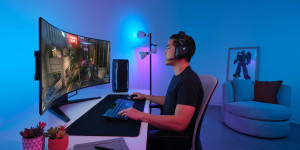 Beitragsbild des Blogbeitrags Der biegbare CORSAIR XENEON FLEX 45″ OLED-Gaming-Monitor 