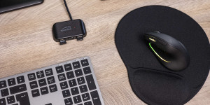 Beitragsbild des Blogbeitrags PIAVO PRO Illuminated Rechargeable Vertical Ergonomic Mouse im Test
