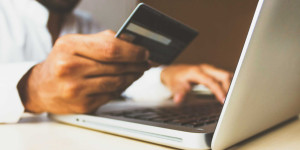 Beitragsbild des Blogbeitrags Online-Sicherheit: Wie Prepaid-Karten Spieleinkäufe sicher machen