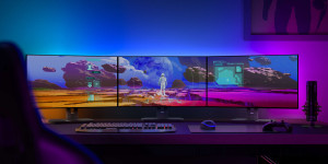 Beitragsbild des Blogbeitrags Philips Hue PC Play Gradient Lightstrip Starter Set im Test 