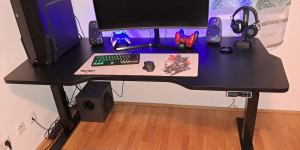 Beitragsbild des Blogbeitrags Gaming-Tisch Flexispot GT5 im Test