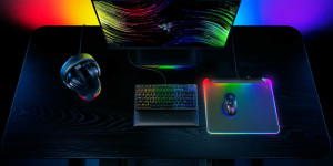 Beitragsbild des Blogbeitrags Razer Firefly V2 Pro – Gaming Mauspad mit LED-Hintergrundbeleuchtung