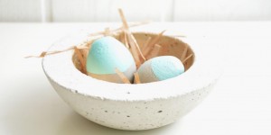 Beitragsbild des Blogbeitrags Ostereier aus Beton, selbstgemacht 