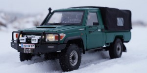 Beitragsbild des Blogbeitrags 1/10 Toyota Land Cruiser 70 – Super Scale Snow Run 