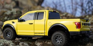 Beitragsbild des Blogbeitrags 1/10 Ford F-150 Raptor (RC4WD Desert Runner Hero) – Trailing over rocks with the Lift Kit. 