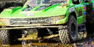 Beitragsbild des Blogbeitrags Green badass bashing trophy truck